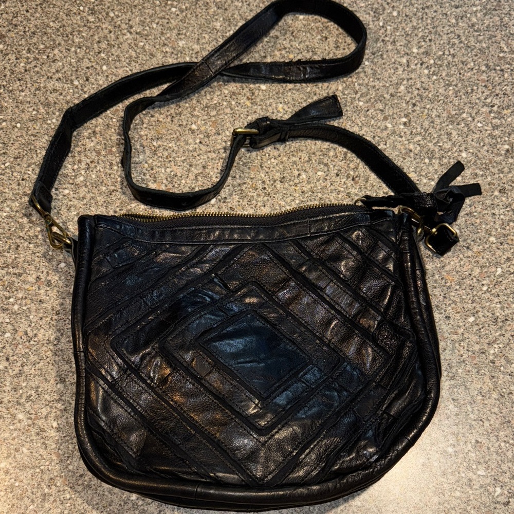 Monserat de lucca benecio crossbody black bag